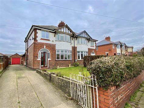 Whitegates Wrexham 3 Bedroom House Sstc In Mold Road Wrexham