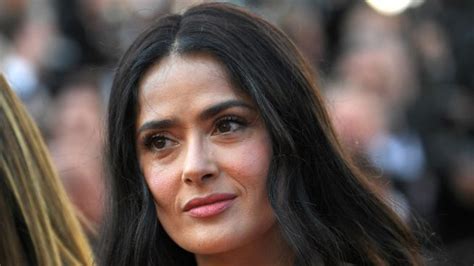 Instagram Salma Hayek Se Desnuda Para Celebrar Sus 12 Millones De