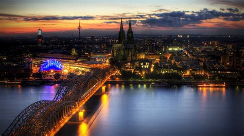 Hintergrundbilder Sonnenlicht Beleuchtung Sonnenuntergang Stadt