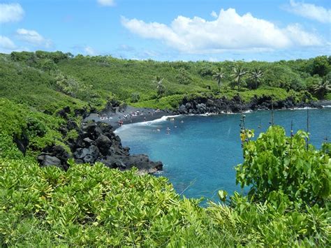 Take me there Tuesday: To the black sand beach at Waianapanapa - Go ...