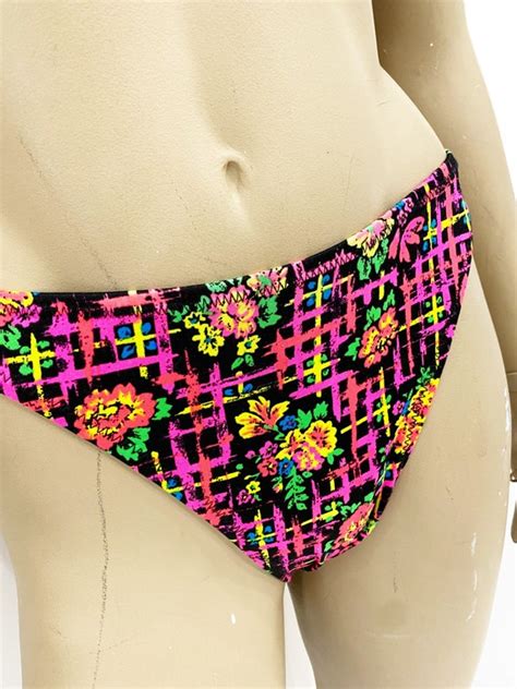 1990s Hot Neon Pink Floral Bikini With Bandeau Top Gem