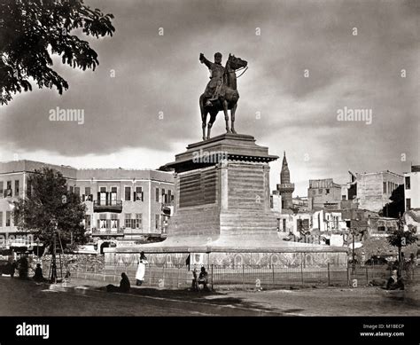 Statue Von Ibrahim Pascha Kairo Gypten C Stockfotografie Alamy