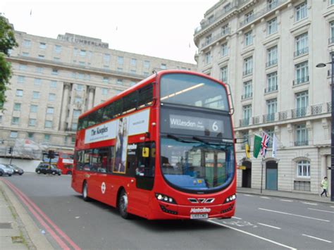 Lk Cwo London Metroline Hadliegh Flickr