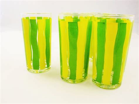 Set Of Six Drinking Glasses Yellow And Green Wavy Vertical Lines 10 Oz Glasses Mix And