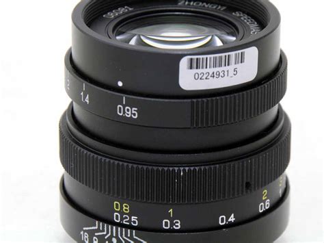 トップカメラオンライン その他 Other 中一光学 Speedmaster 25mm F0 95 マイクロフォーサーズ用