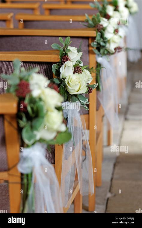 Church Pews Wedding Floral Arrangements Hi Res Stock Photography And