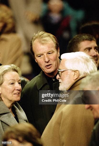 Football Dave Bassett Photos And Premium High Res Pictures Getty Images