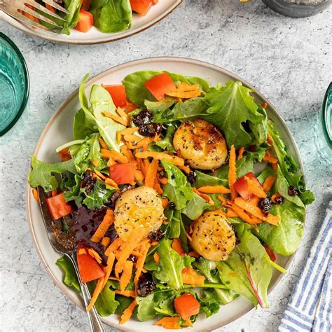 Seared Scallop Salad With Warm Dressing