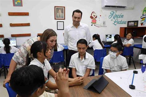 Presenta El Gobernador Mauricio Vila Dosal Los Programas Clases De