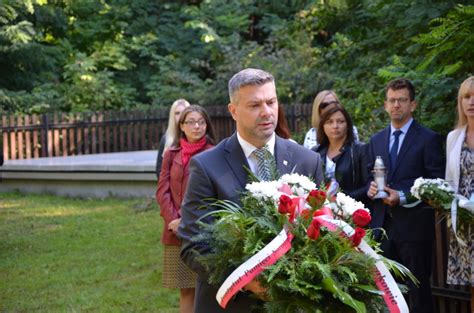 Upamiętnienie ofiar niemieckiej zbrodni w Wolbromiu 80 rocznica