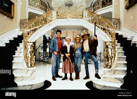 BEVERLY HILLBILLIES, Diedrich Bader, Cloris Leachman, Erika Eleniak ...