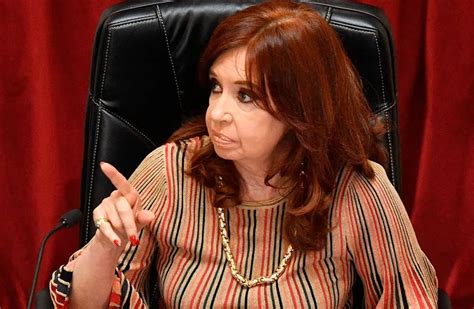 Cristina Kirchner se hartó de la culpa que le atribuye Milei y destrozó