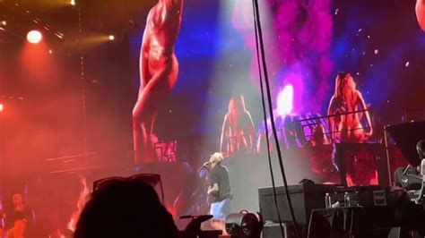 One Of Them Ones Tour Atlanta Chris Brown Performs Heat Youtube