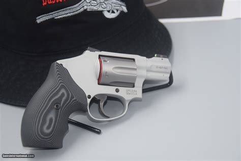 Sandw Model 632 Ultimate Carry 32 Handr Magnum Revolver