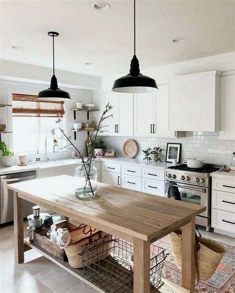 34 Stunning Farmhouse Kitchen Island Design Ideas - HMDCRTN