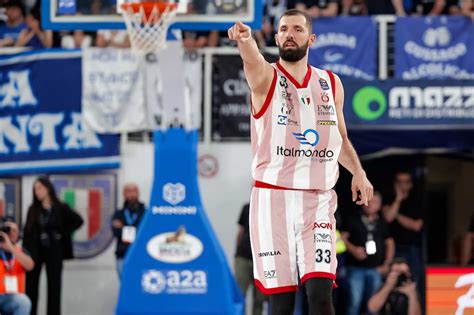 LIVE Olimpia Milano Parigi 79 74 Eurolega Basket In DIRETTA Shields