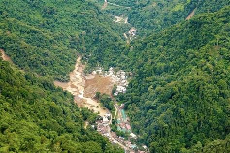 Asciende A 54 El Número De Muertos Tras Deslizamiento De Tierra En Filipinas Galería