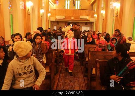 Dicembre Srinagar Kashmir India Un Crocifisso Visto Nella