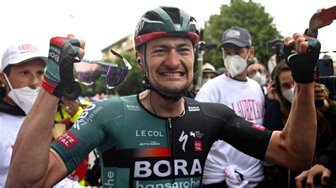 Nico Denz Sprints To Stage 12 Win In Giro As Geraint Thomas Retains