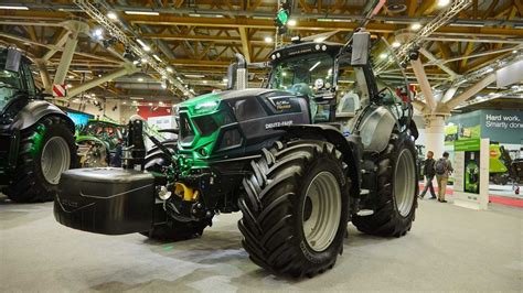 Deutz Fahr A Eima 2022 22 Trattori Nello Stand