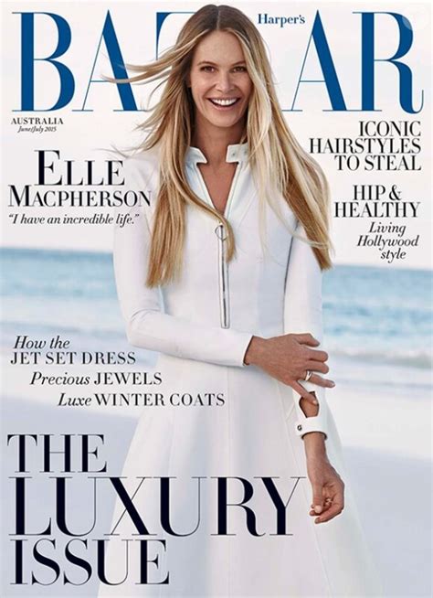 Photo Elle Macpherson En Couverture Du Magazine Harper S BAZAAR