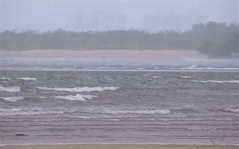 Marinha Alerta Para Ondas De Três A Quatro Metros De Altura Sergipe G1