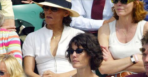 Caroline Tresca Et Philippe Caroit Dans Les Tribunes De Roland Garros