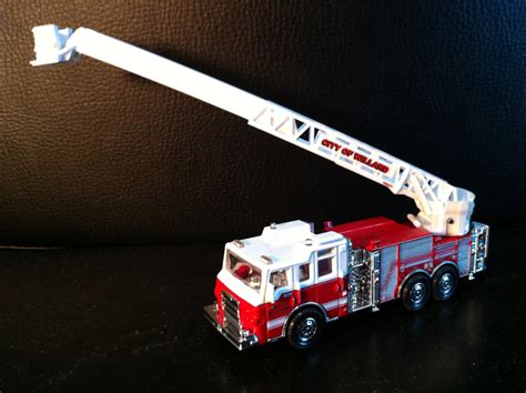 Pierce Velocity 100ft Aerial Platform | Matchbox Cars Wiki | FANDOM ...