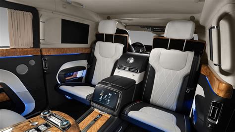 Aurus Senat limousine: the Russian luxury car that Putin can't stop ...