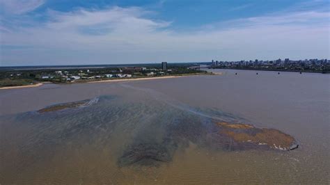 Drone impactantes imágenes de la Laguna Setúbal con el río bajo