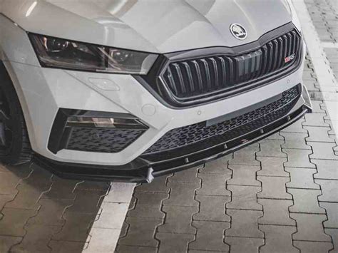 Maxton FRONT SPLITTER V1 SKODA OCTAVIA RS MK4 2020 Textured For