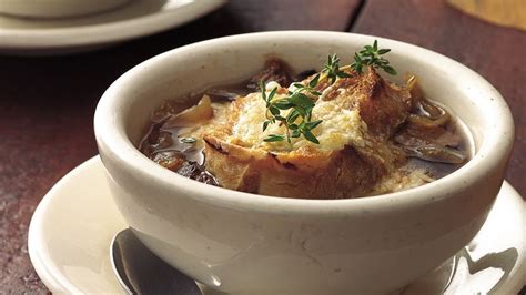 Slow Cooker Beefy French Onion Soup Recipe