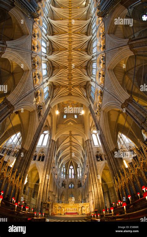 Westminster abbey interior london hi-res stock photography and images ...