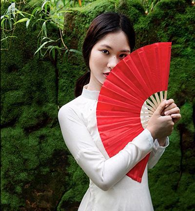 Long đong mẫu nude Báo Công an Nhân dân điện tử