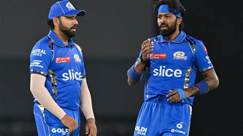 Hardik Pandya Going To Get Booed Louder Ex Indian Star Warns Over Mi