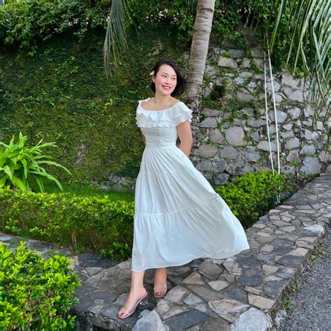 Hot girl Trần Khánh Vy lộ profile khủng của chị gái tiến sĩ Báo Tri thức và Cuộc sống TIN