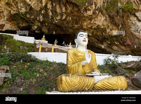 Buddha Statues At The Entrance To Saddar Cave Hpa An Burma Stock