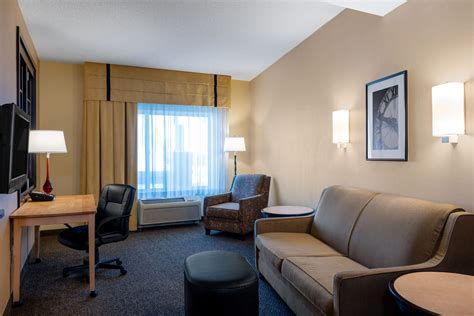 Wyndham Noblesville | Noblesville, IN Hotels