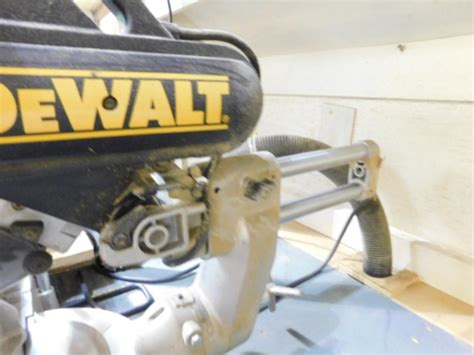 DeWalt Compound Miter Saw 12 5 EstateSales Org