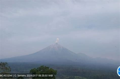 Gunung Semeru Kembali Erupsi Dengan Tinggi Letusan 600 Meter ANTARA News