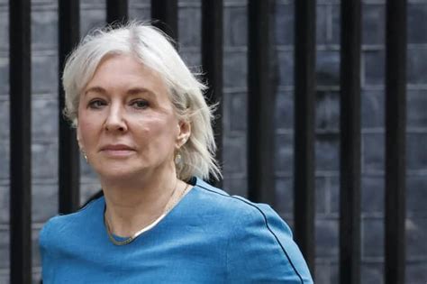 Pressure Grows For Mid Beds Mp Nadine Dorries To Go As Thousands Sign