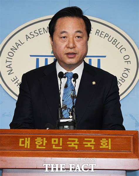 Tf포토 김두관 더불어민주당 의원 양산을에 출마하겠습니다 포토 기사 더팩트