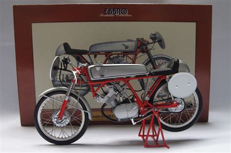 Xe Mô Hình Honda Cr110 Cub Racing 1962 Ebbro Tỉ Lệ 110 Mohinhotocom
