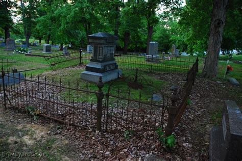 Empire Cemetery - Hardin County, Illinois