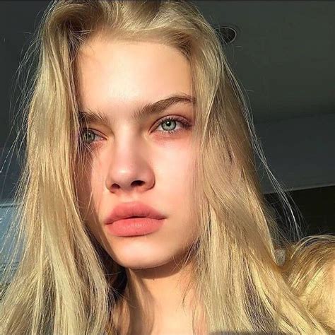 4 Hot Sexy Valentina Ivanova Bikini Pics