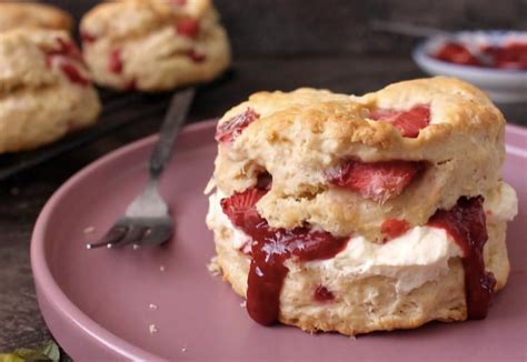 Strawberry Scones With Fresh Cream And Jam Real Recipes From Mums