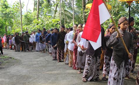 Mengenal Tradisi Hari Raya Waisak Berbagai Daerah Di Indonesia