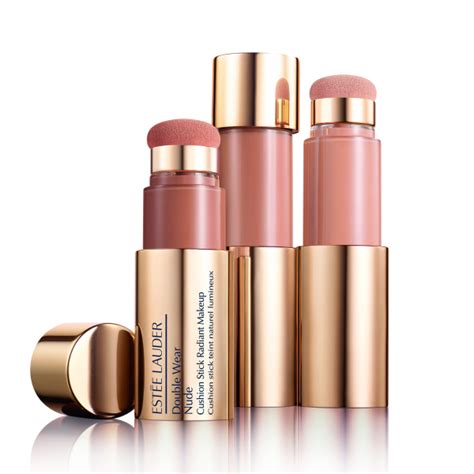 Double Wear Nude Cushion Stick Radiant Makeup της Estée Lauder Πρώτη