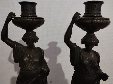 Paire De Bougeoirs Anciens En Bronze Sur Socle En Marbre Kaufen Auf