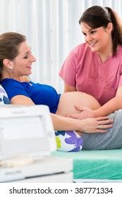 Pregnant Woman Delivery Room Ctg Monitoring Stock Photo 387771334 ...